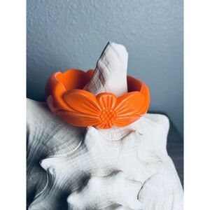 Beautiful Vintage Carved Floral Bright Orange Lucite Resin Bangle Bracelet